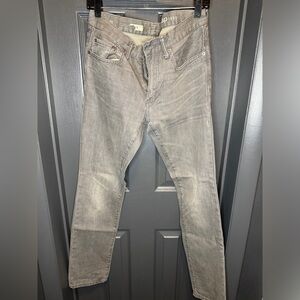 Gap Skinny jeans 30/32 worn but still in great shape.​​​